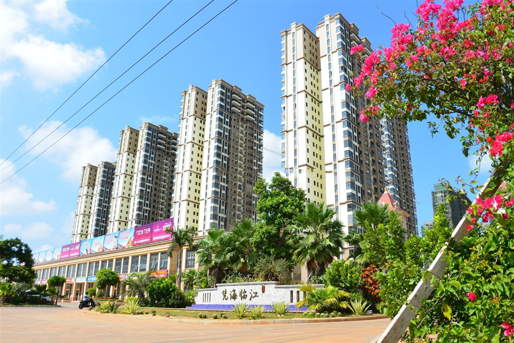 小区楼栋外景