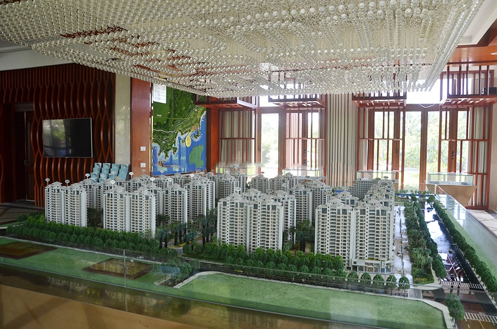 售楼部内景：沙盘