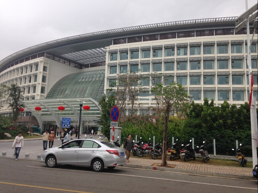 周边配套：解放军301分院