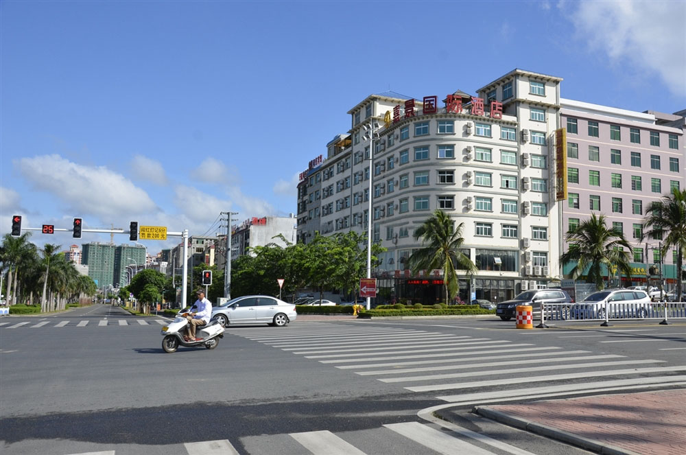 周边配套：喜景国际酒店