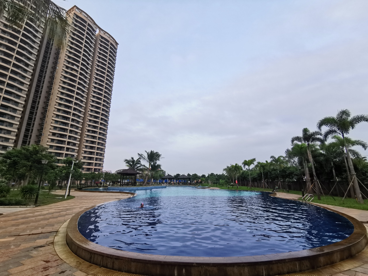 实景图-泳池3