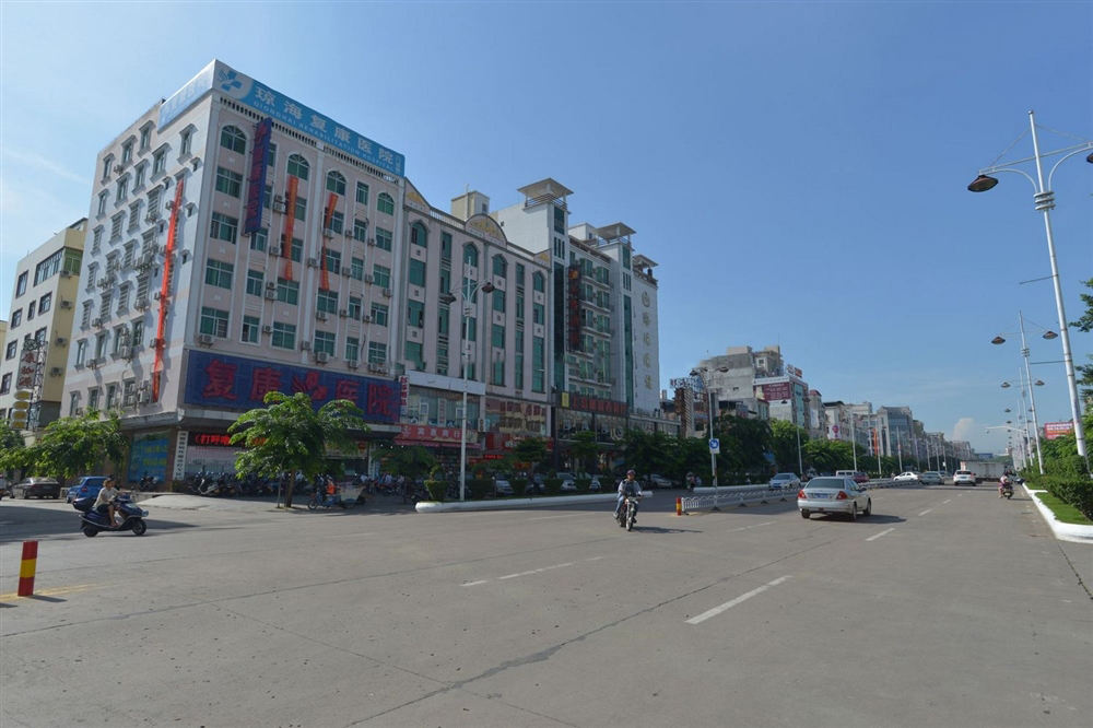 小区周边配套：复康医院