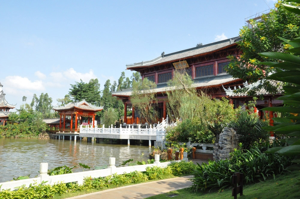 小 区园林